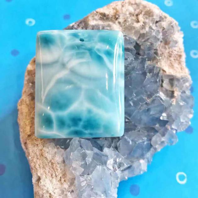 Larimar 4