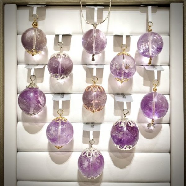 紫色阿賽斯特萊 Purple Azeztulite