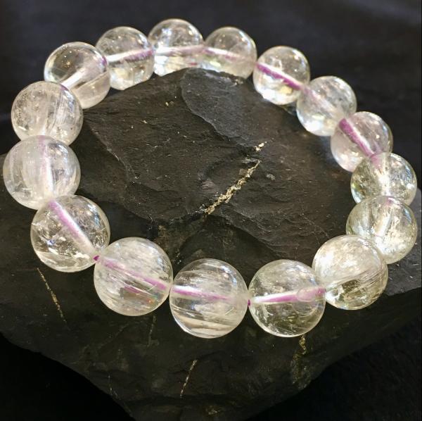 綠鋰輝 Hiddenite